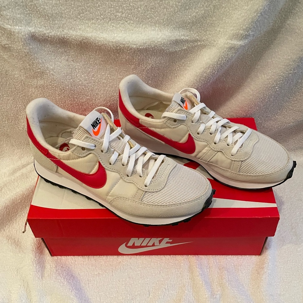 Nike Challenger White with Red